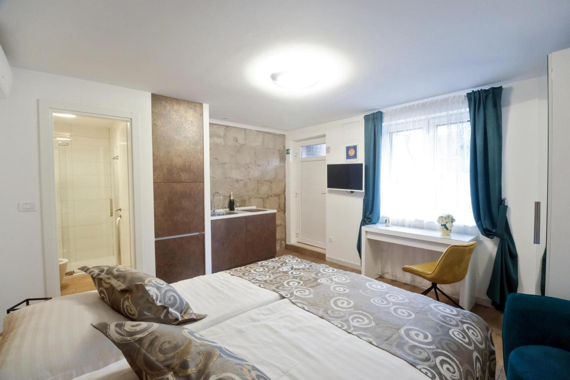 Guesthouse Bepa Split Exterior foto